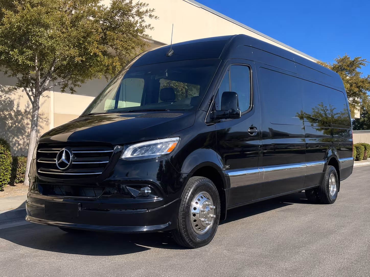 Norfolk Wedding Transportation & Shuttle Service
